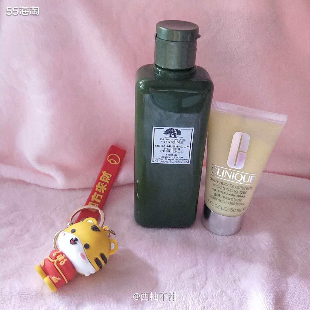 ✨✨✨悦木之源的菌菇水和倩碧的黄油。他们两个应该是老搭档了吧