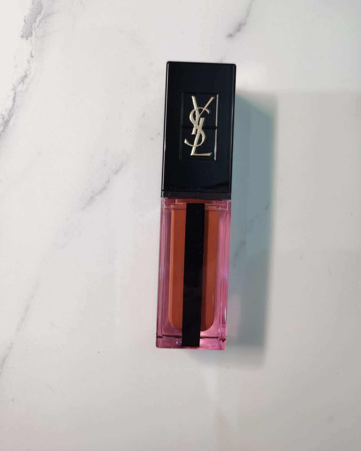 ✅夏天擦口红可能会颜色太深，但是裸着嘴唇吧，感觉气色不好，这