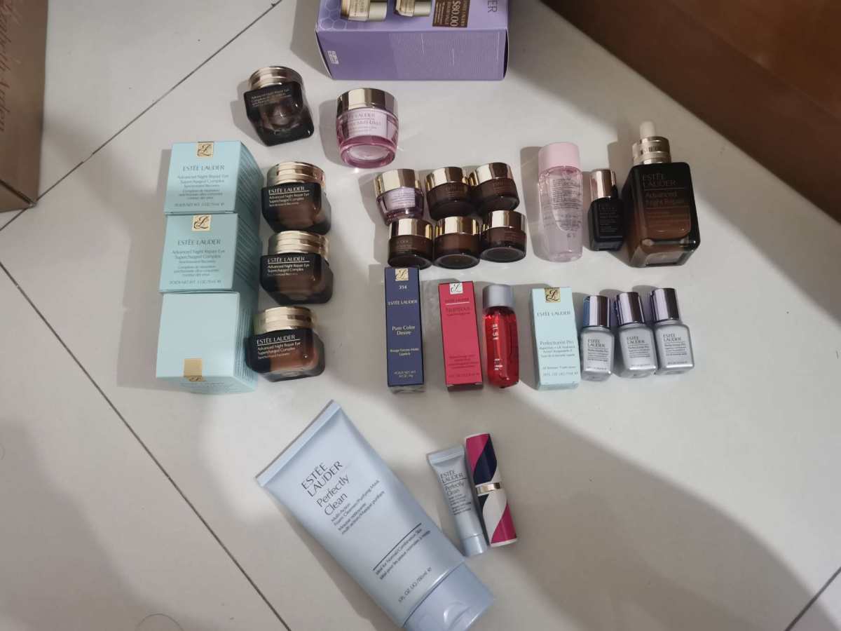 购买网站：雅诗兰黛官网 购入产品： 1/蓝洁1瓶 27美金 