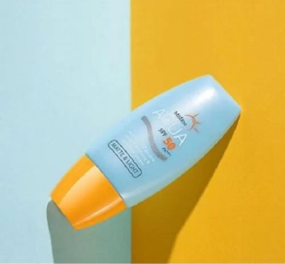 mistine蜜丝婷小黄帽霜相信大家应该不是很陌生的哦，现在