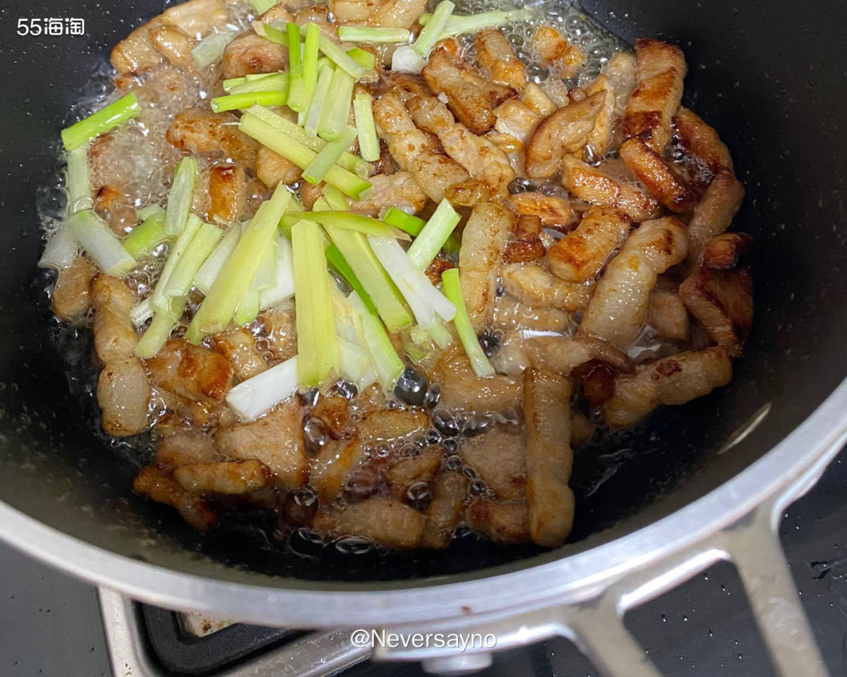 ♥️今天做了好吃的卤肉饭，夏天就简单一点吧  〰️最近这天气