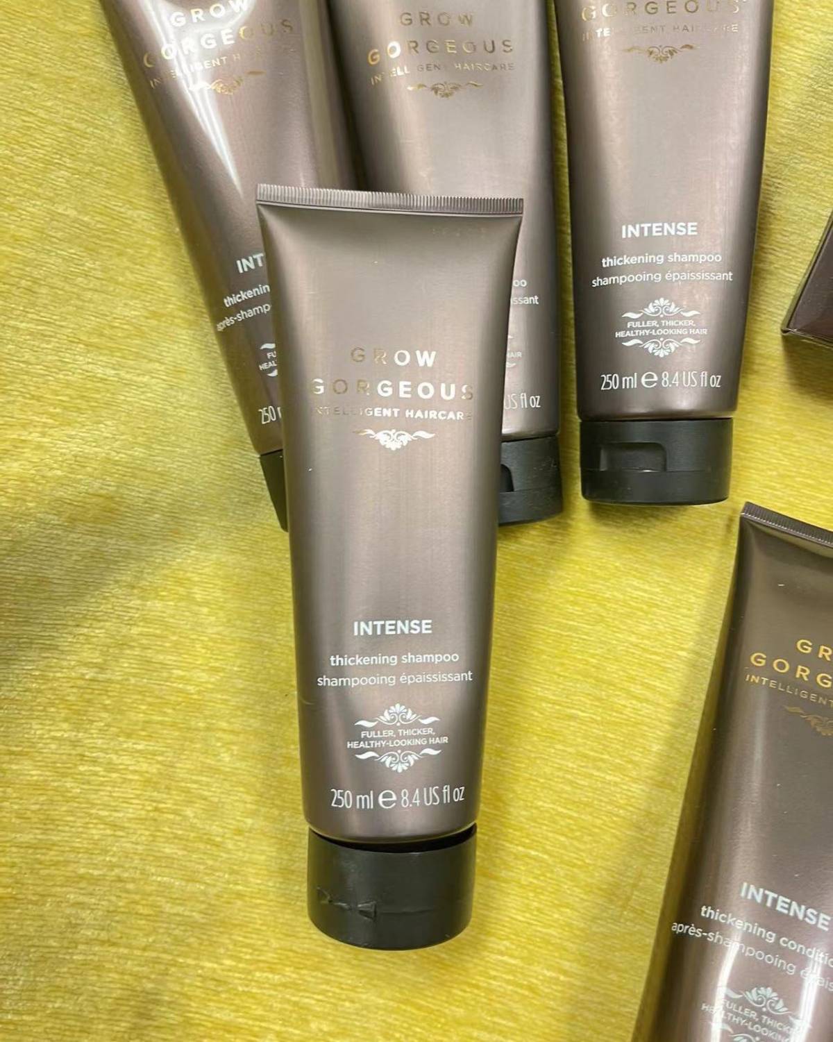 GROW GORGEOUS是个加拿大品牌。这个精华回购很多次