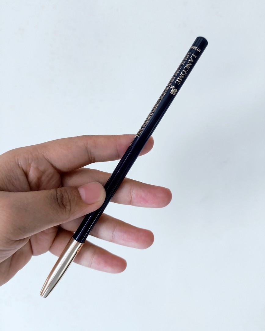 有些冷门的单品是需要被发掘的，最近我就发现了兰蔻木质眼线笔这