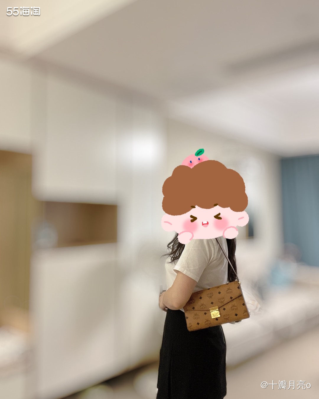 MCM链条包，中号，日常需要带的东西都能装，包里还有4个自带
