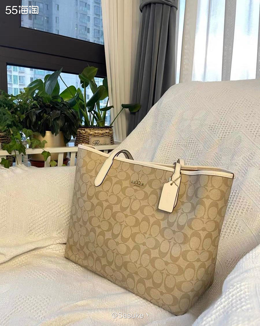 🌈 Coach Outlet晚上20:00多下了两单，尺寸