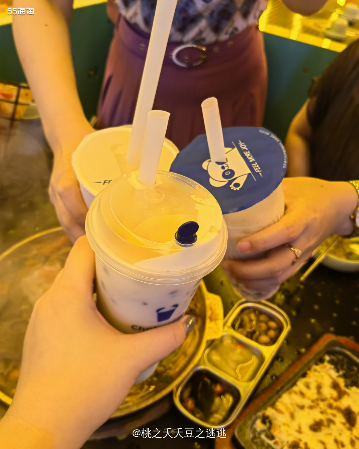 💛今天终于是不用加班的一天了～下班以后跟姐妹们一起出门逛吃