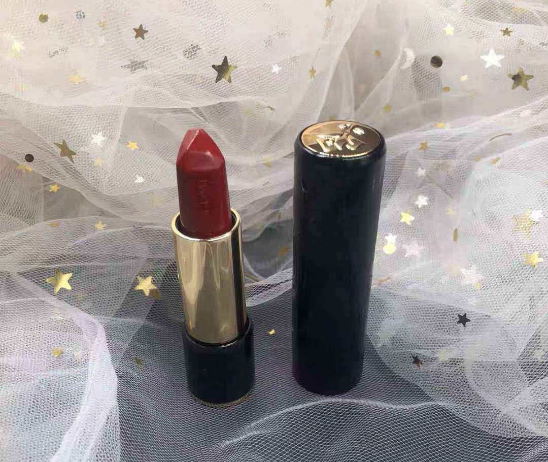 ✅昨晚睡眠不算好，凌晨1点醒来喝水，顺手刷了会手机，居然看到