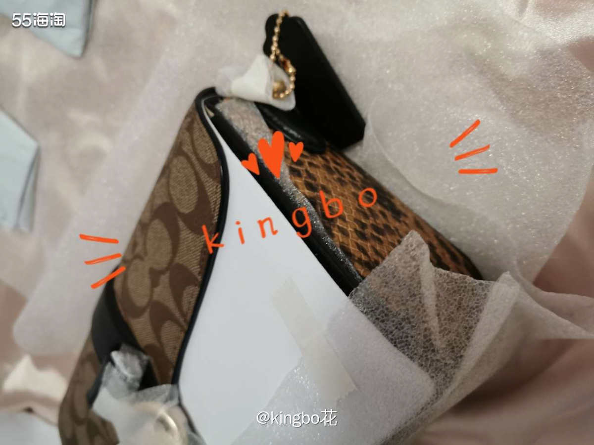 🔴开箱蔻驰经典酒神包，果然经典就是经典，超好看  🔶哇，