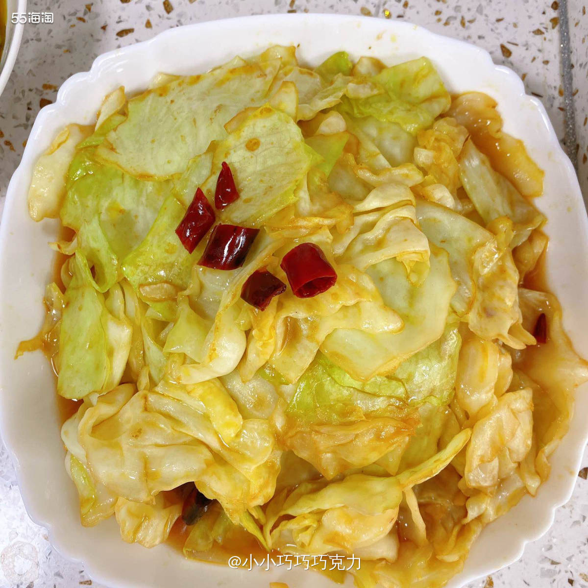 公公婆婆今天回去啦，晚上只有我俩，饭菜就简单吃点，但是老公下