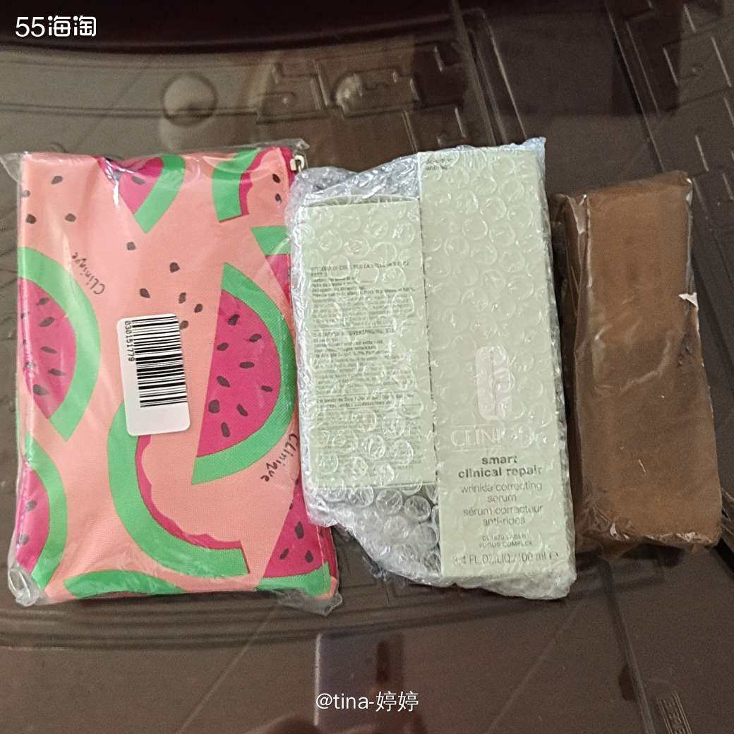 我真的忘记我为什么还买了倩碧的精华😓明明家里还有一大堆镭射