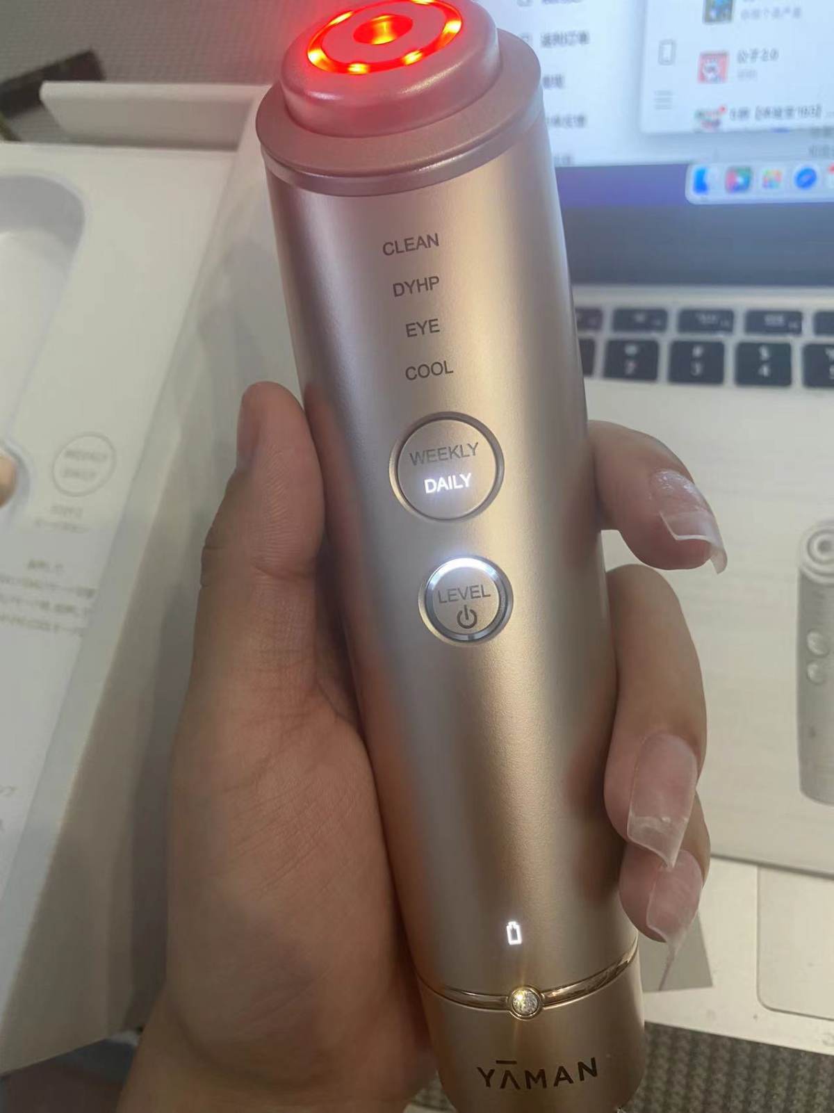 叮咚叮咚  我的日本亚马逊雅萌热乎乎的到货啦～～忘记自我介绍
