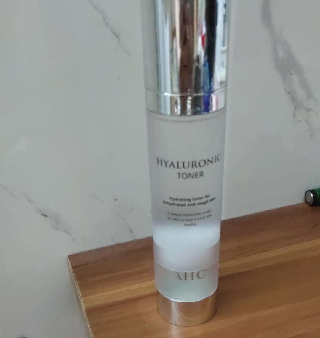 火爆朋友圈的水乳，别是它的补水效果和质地，超级爱好 我的肤质