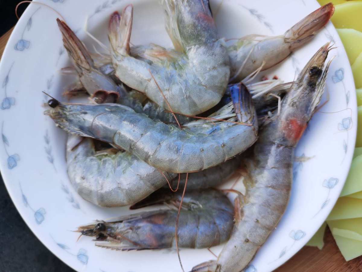 ✅天气太热了，真的是啥也不想吃，所以今日份午饭是简单又快速的