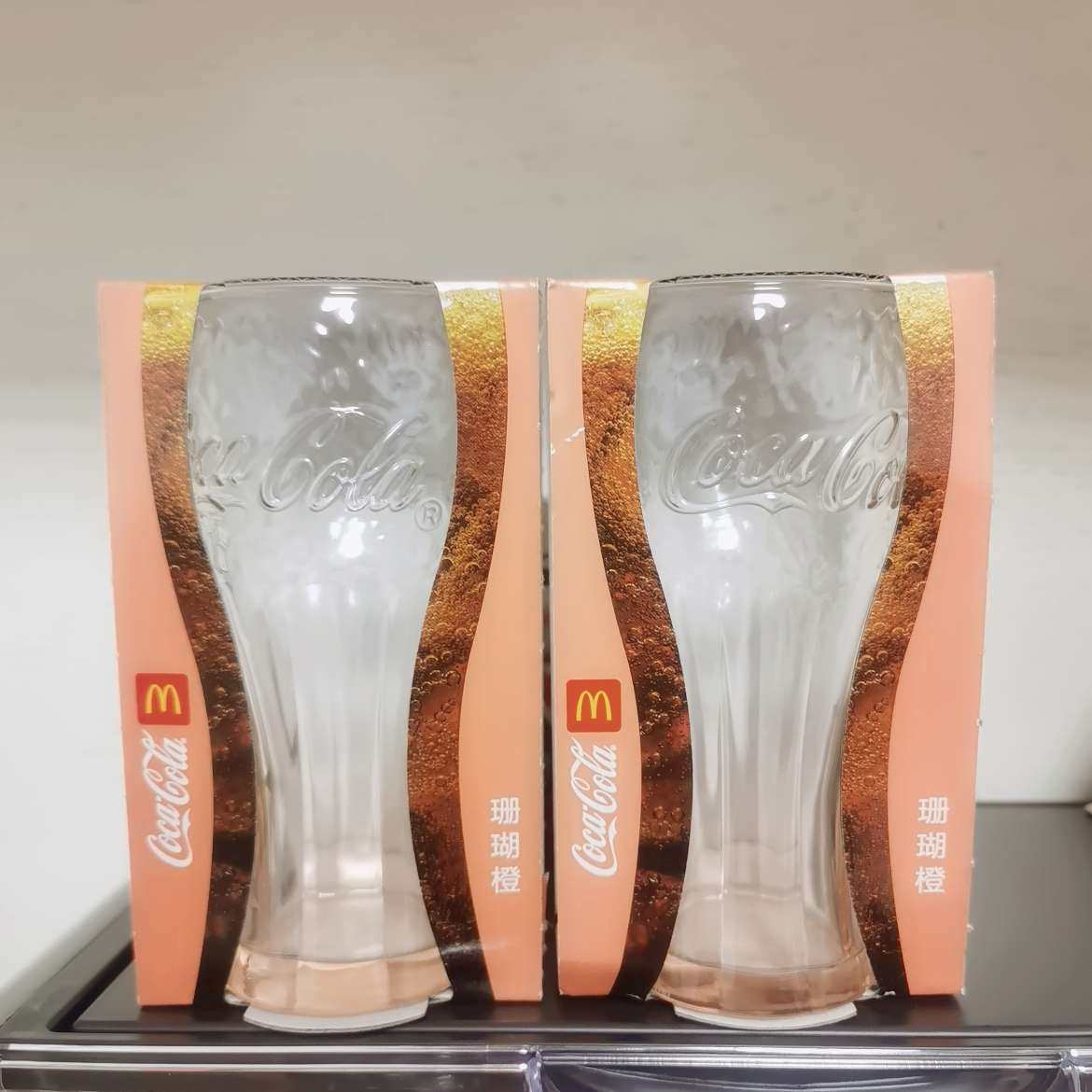 这个杯子我还以为是塑料 原来是玻璃的，虽然是赠品，但是怎么也