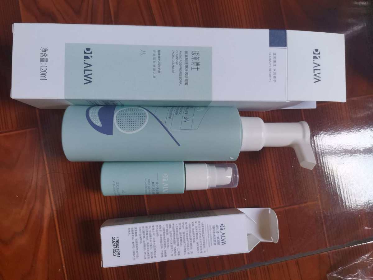 有了之前的经验，这是第二次在55海淘买东西。 我觉得这款洗面