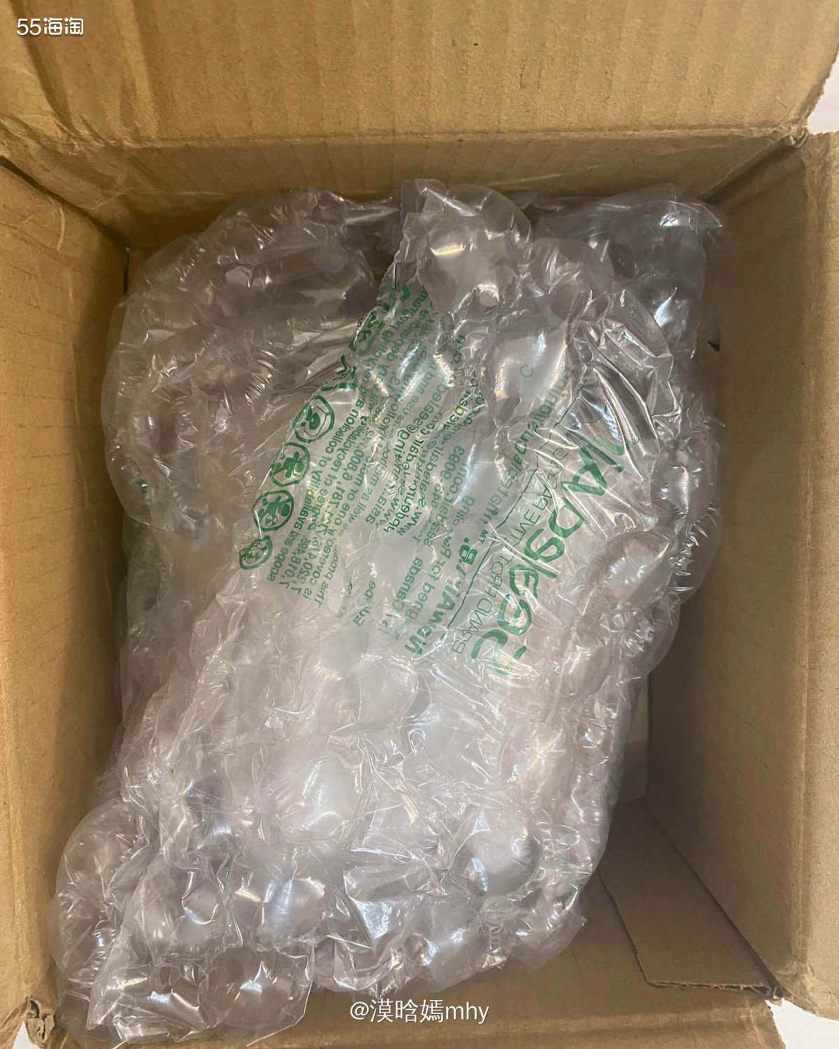 💐在上上周的时候跟同事讨论起香水这个事情还提到要控制买香水