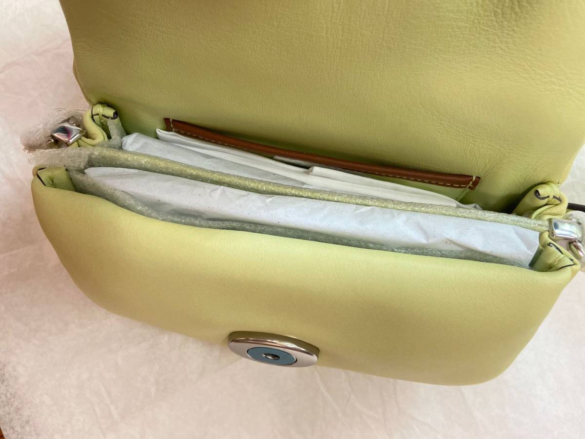 实物超好看哦 Coach 枕头包云朵包pillow tabb
