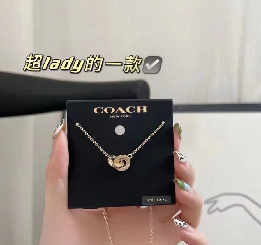 这一款项链是卡地亚同款 ！国内1400+送人可配礼物盒！这礼