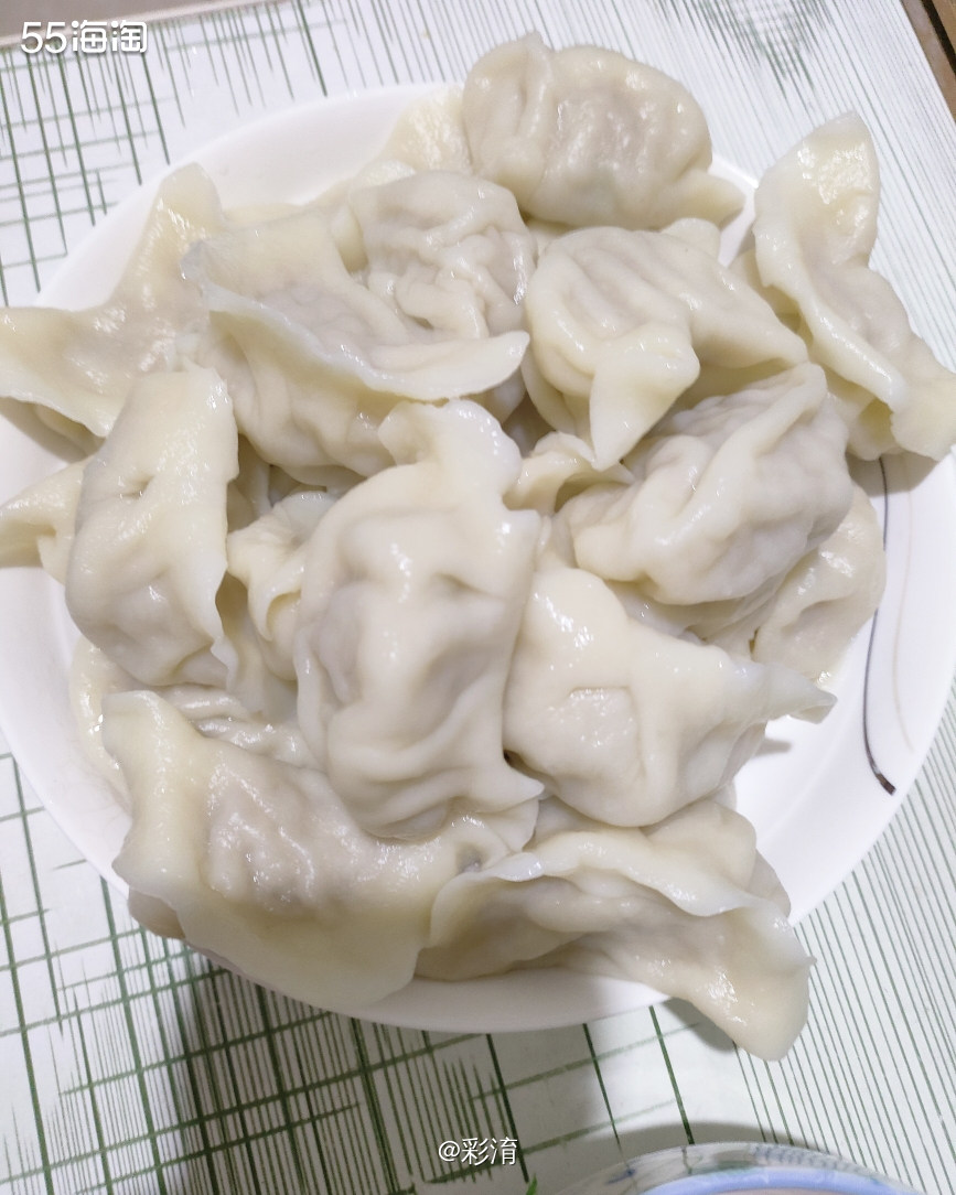 娘亲不在身边的感觉真的很不好，想吃一顿自己擀皮的饺子已经变成