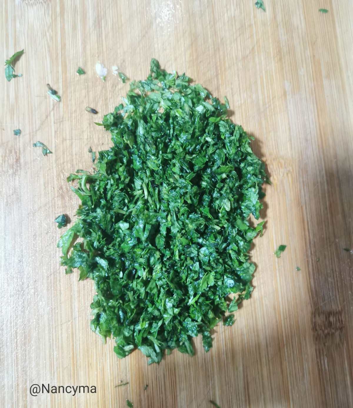 🥗🥗最近早餐搭配基本少不了艾草煎鸡蛋，在55分享的美食，