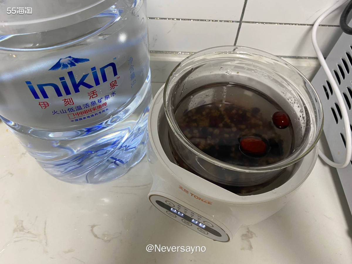 🧡入秋做了炖黑米粥，要记的食最靠谱呀  ▪️我是特别热爱的