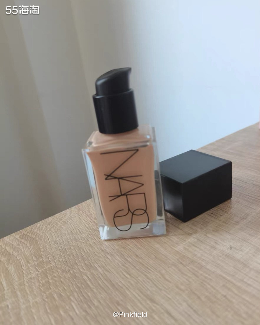 🌀在社区超火的Nars超方瓶L1上个月补货一犹豫没买到，于