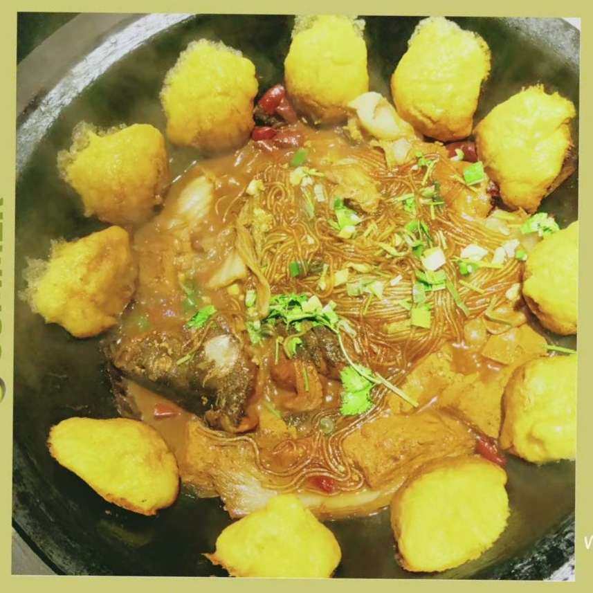 🍲入秋天凉了，比较适合吃点热乎的，给大家大锅台。大锅台又叫
