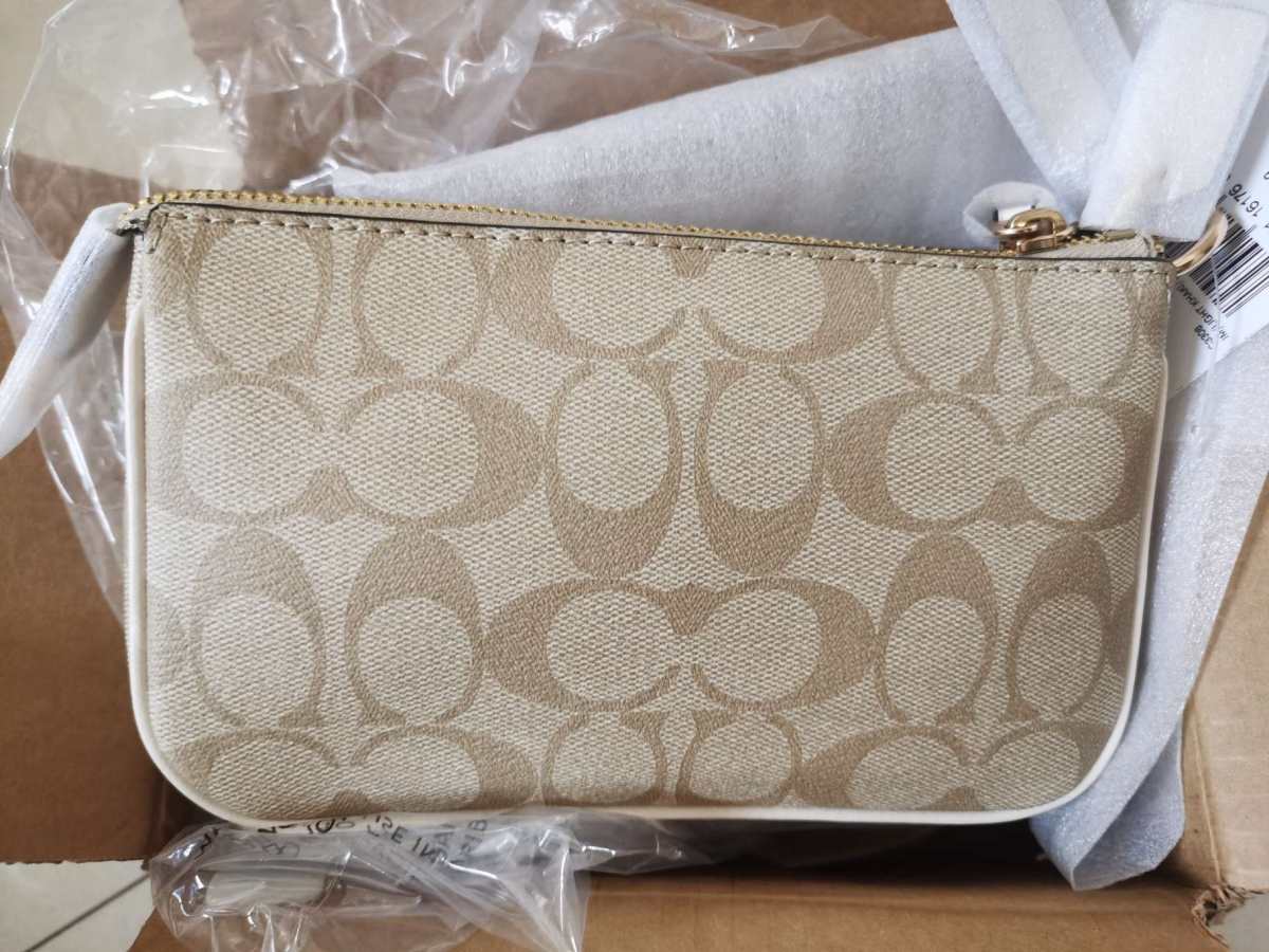 ✅一直听说coach的麻将包好看好看，但是没有买过就是没有感