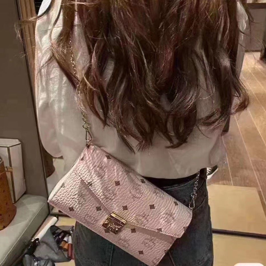 史低折扣‼️  Mcm粉色中号链条包 原价¥5400 现货5