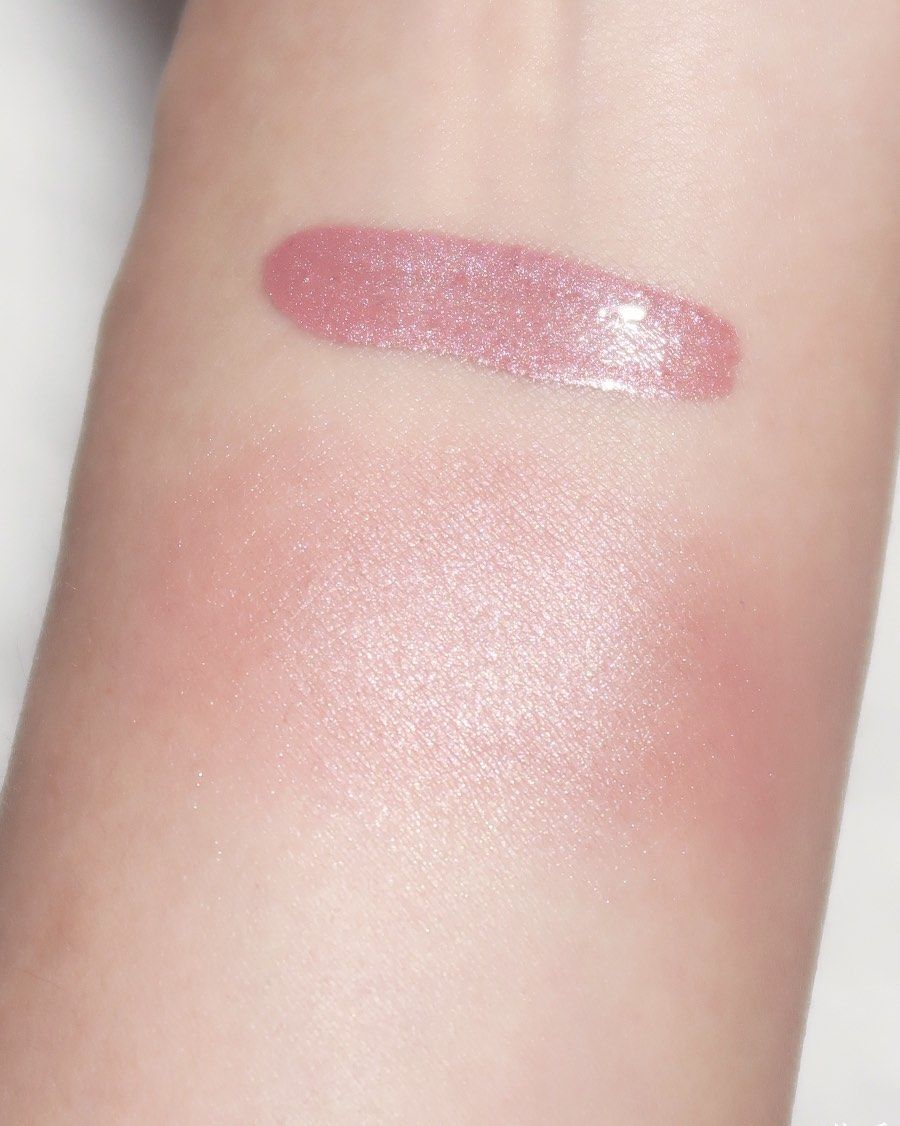 是个5ml的小样 非常少女的一个颜色，很有春天的氛围感 ad