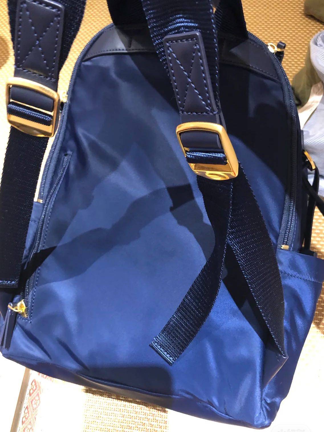 🍀一直很喜欢TB家的包，感觉他家的包底子在那儿，背着感觉就