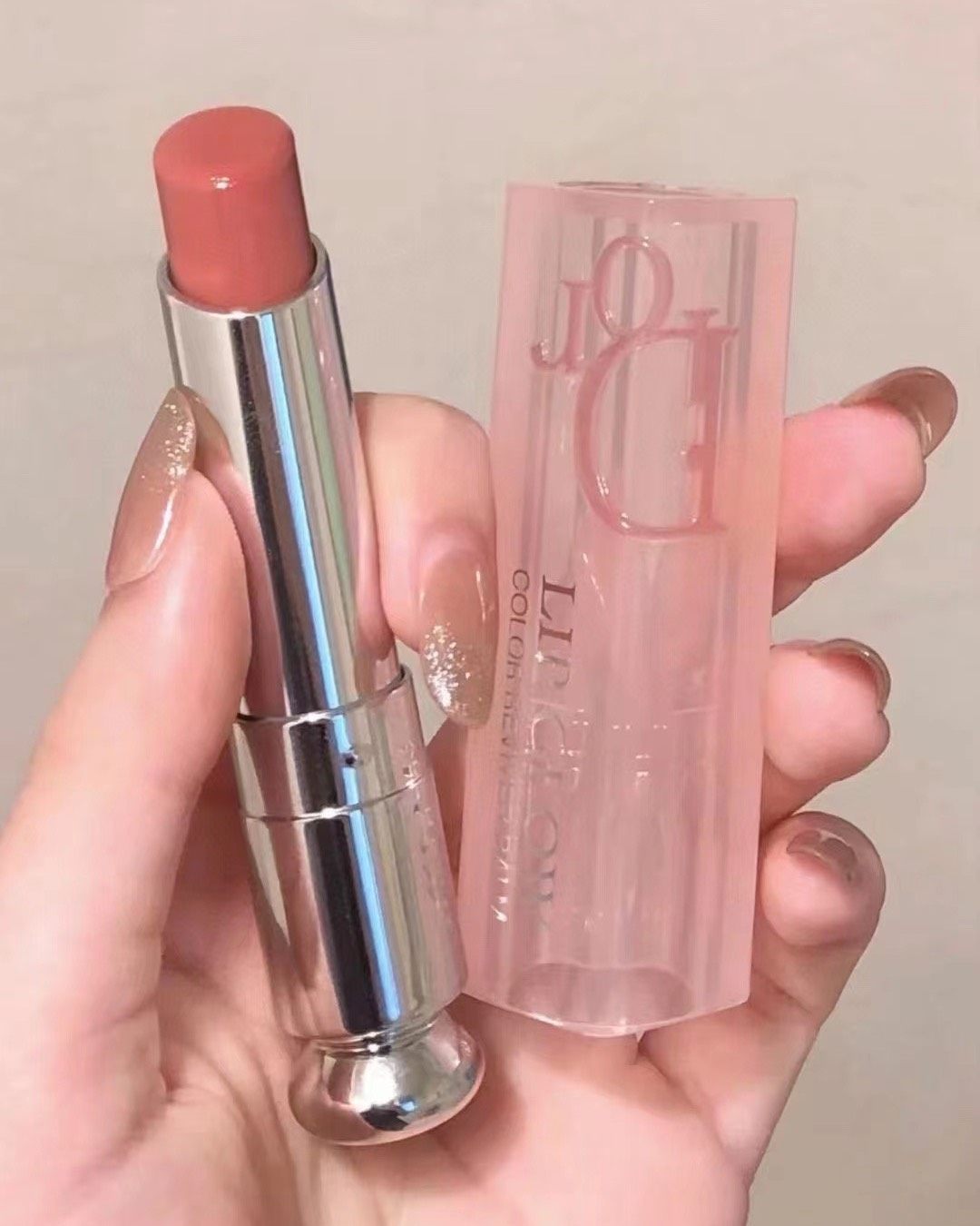 爆款235元包邮迪奥新款变色唇膏012 不想涂口红的用她说是伪素颜神器