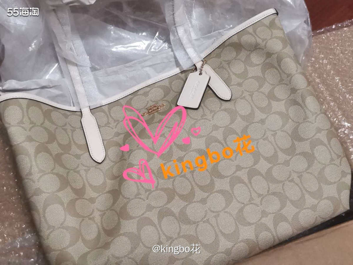 🔴coach city白边托特到货，实物感觉还是挺好看的 