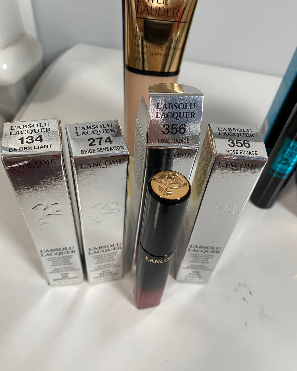 全部都是美版正装 全新的 色号如图 雅诗兰黛314金管口红1