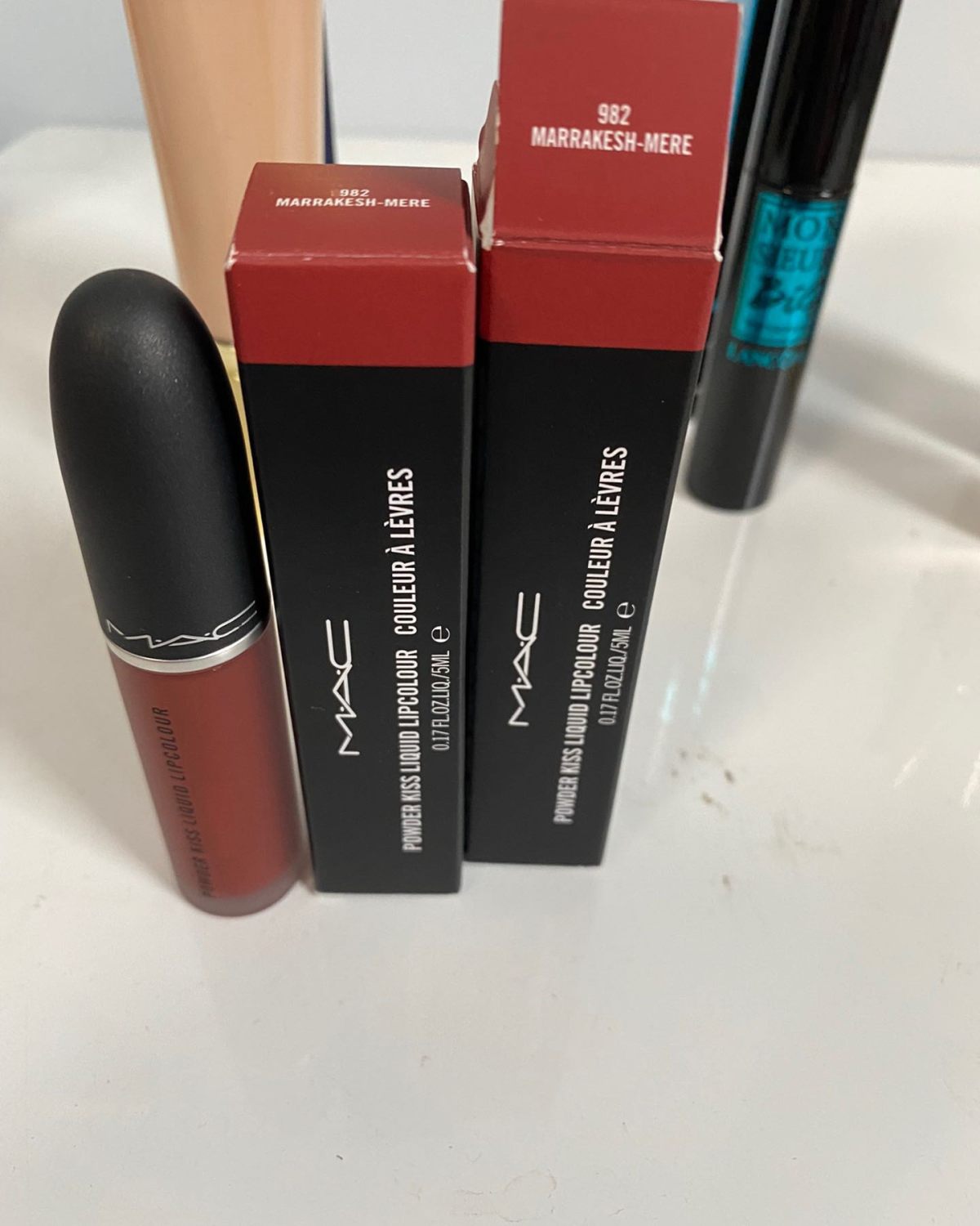 全部都是美版正装 全新的 色号如图 雅诗兰黛314金管口红1