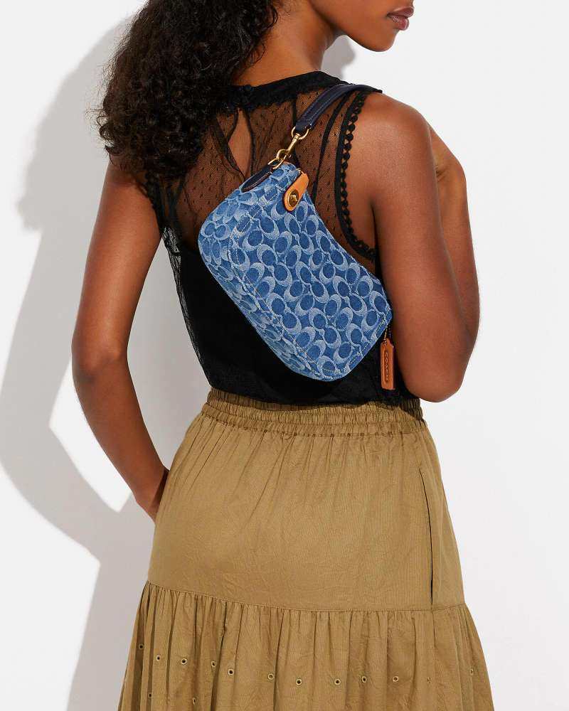 🌻剁手商品:Coach Swinger 23香布蕾丹宁牛仔