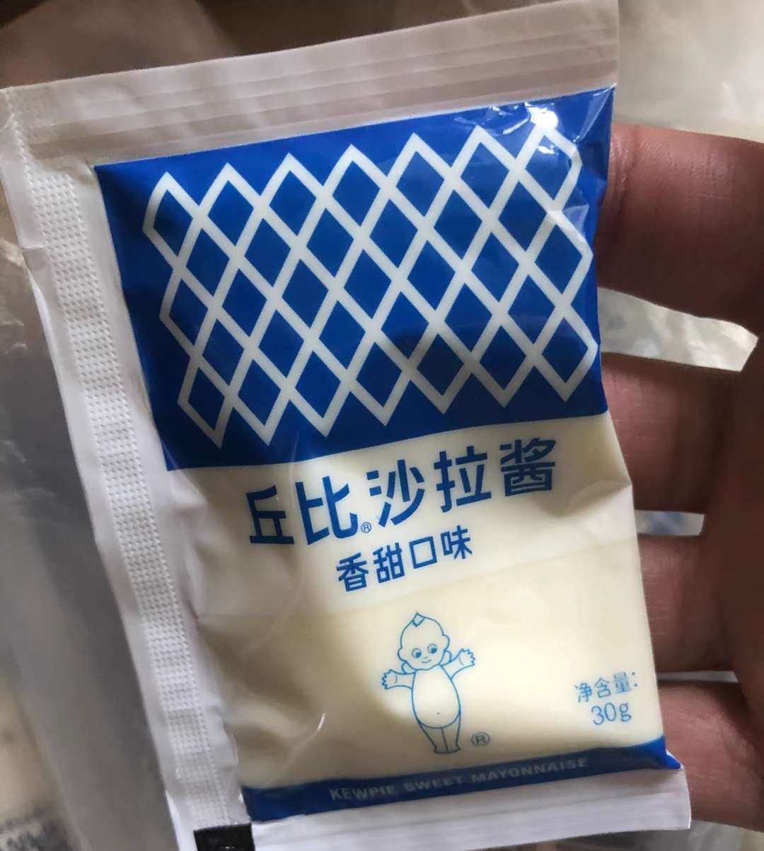 ✅前两天家里沙拉酱没了，小朋友说可以补了，我想着去超市买好了