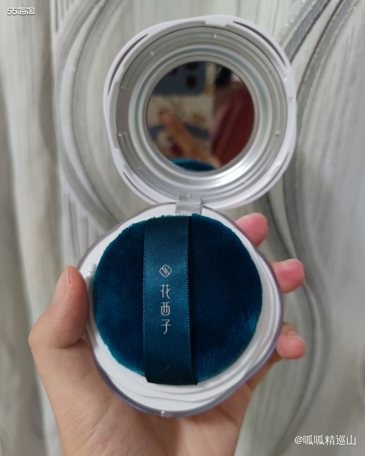 🔶这款花西子蜜粉是新品，前段时间在一哥直播间被安利的。当时