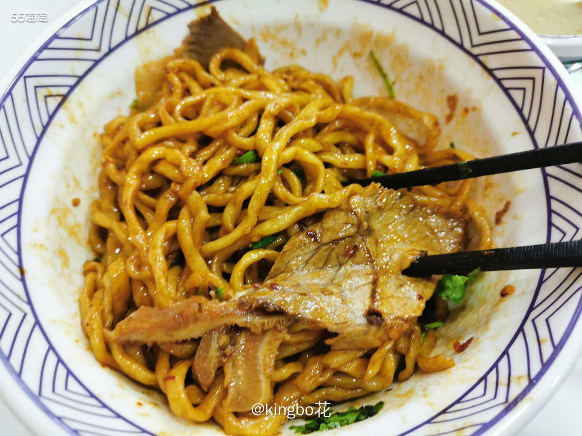 🔴牛肉拌面外加牛肚，手擀面的口感绝绝子！  🔶前阵子去过