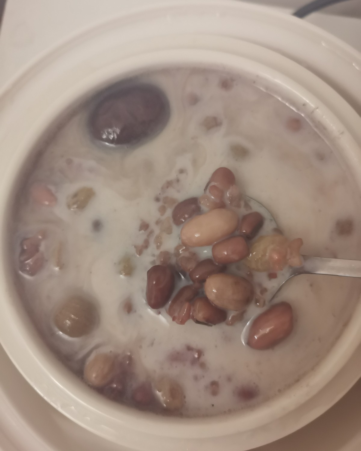 ✅娃昨晚和我说，妈妈，我们明天早饭吃红豆花生粥吧，然后搭配贵