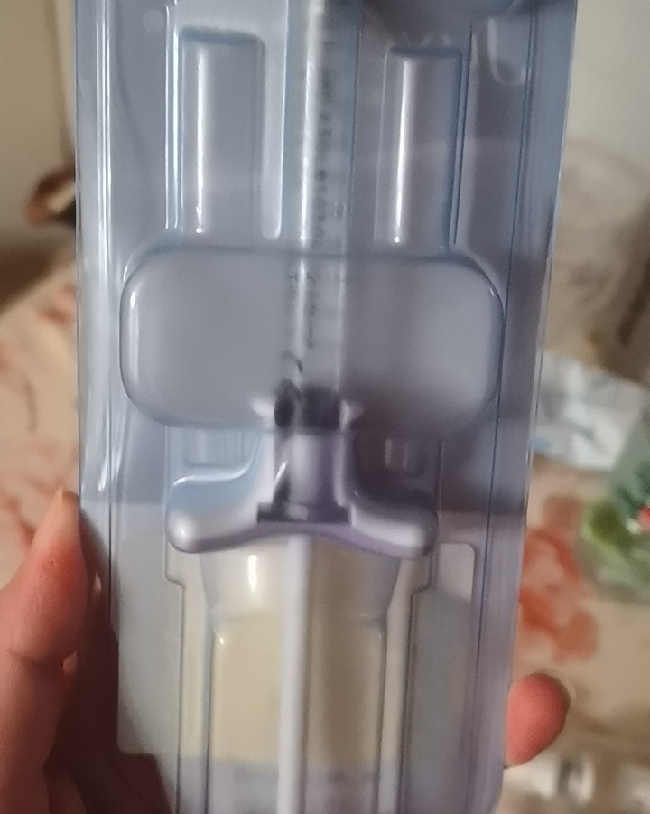 年纪大了，脸上有点干瘪了，但是内地确实太贵了，尤其是这个乔雅