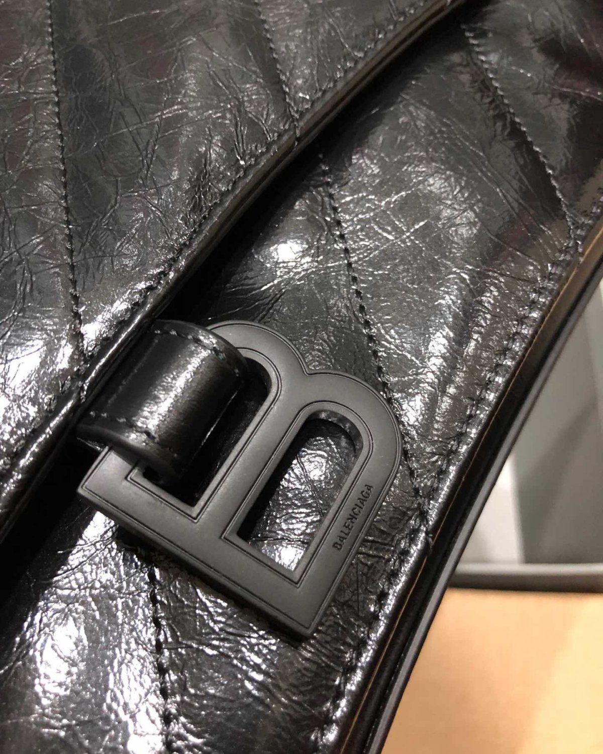 巴黎世家crush最火沙漏链条包 中号黑色 最新Crush绗