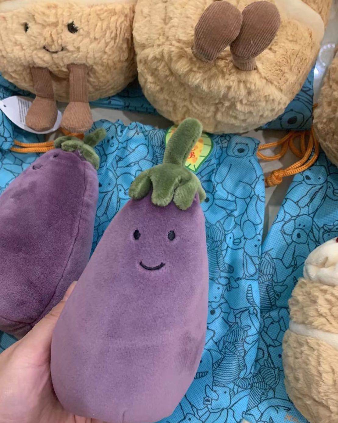 爆款到货 Jellycat 生日蛋糕，网红茄子🍆 全都是断