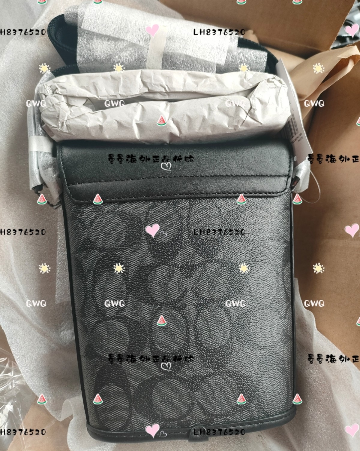 🌻购买商品:coach track老花薯条包 🌻购买网址