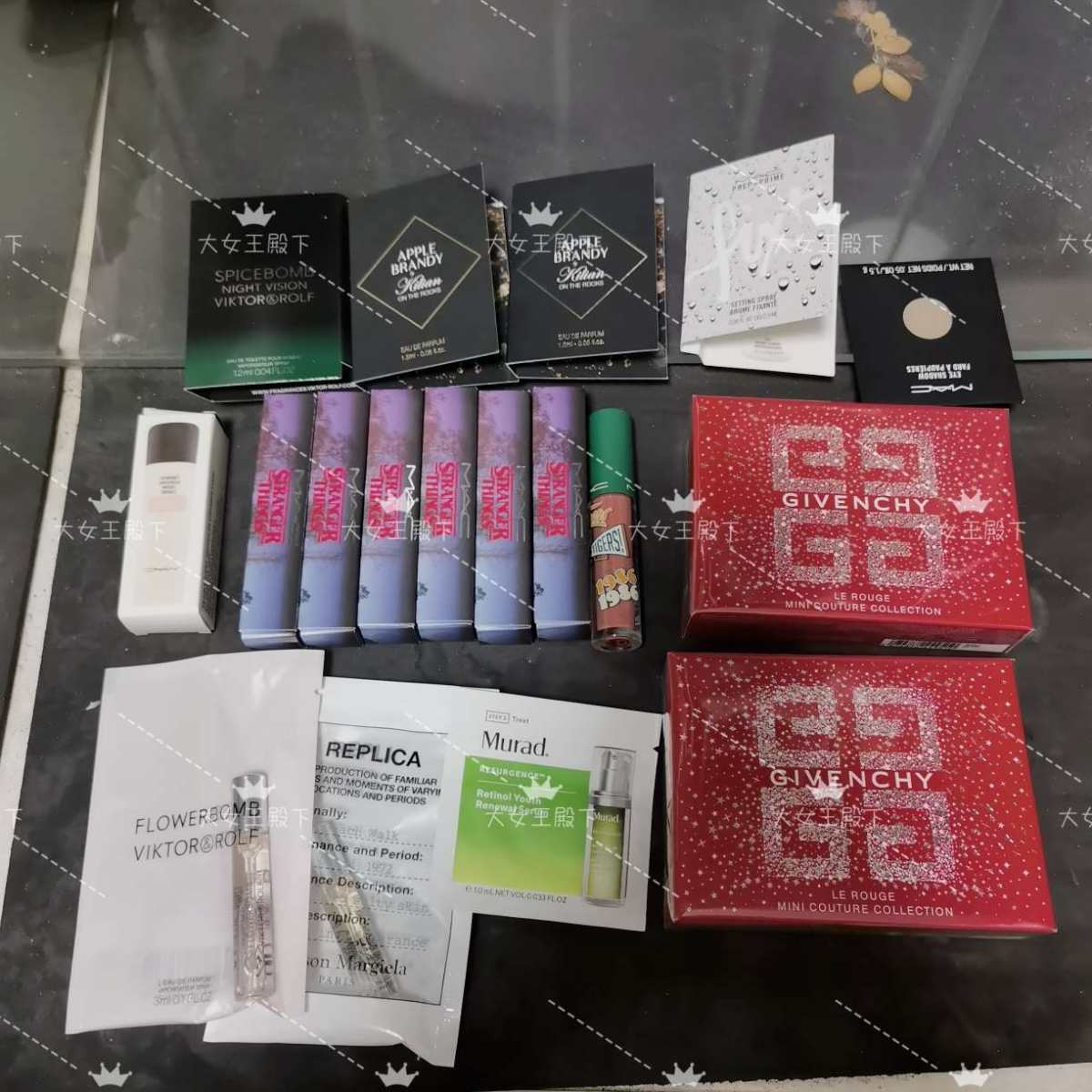 今天开箱的是mac唇釉整单和丝芙兰买的纪梵希口红礼盒2套 m