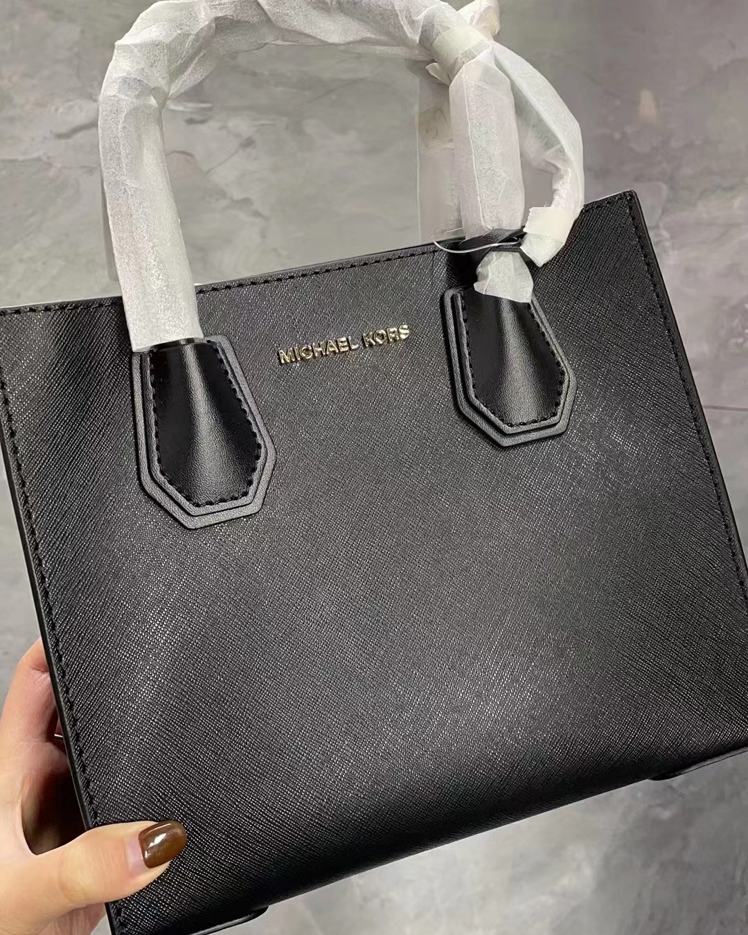 MK琴谱包黑色，历经45天，到手了。 走的可乐送转运，入库即