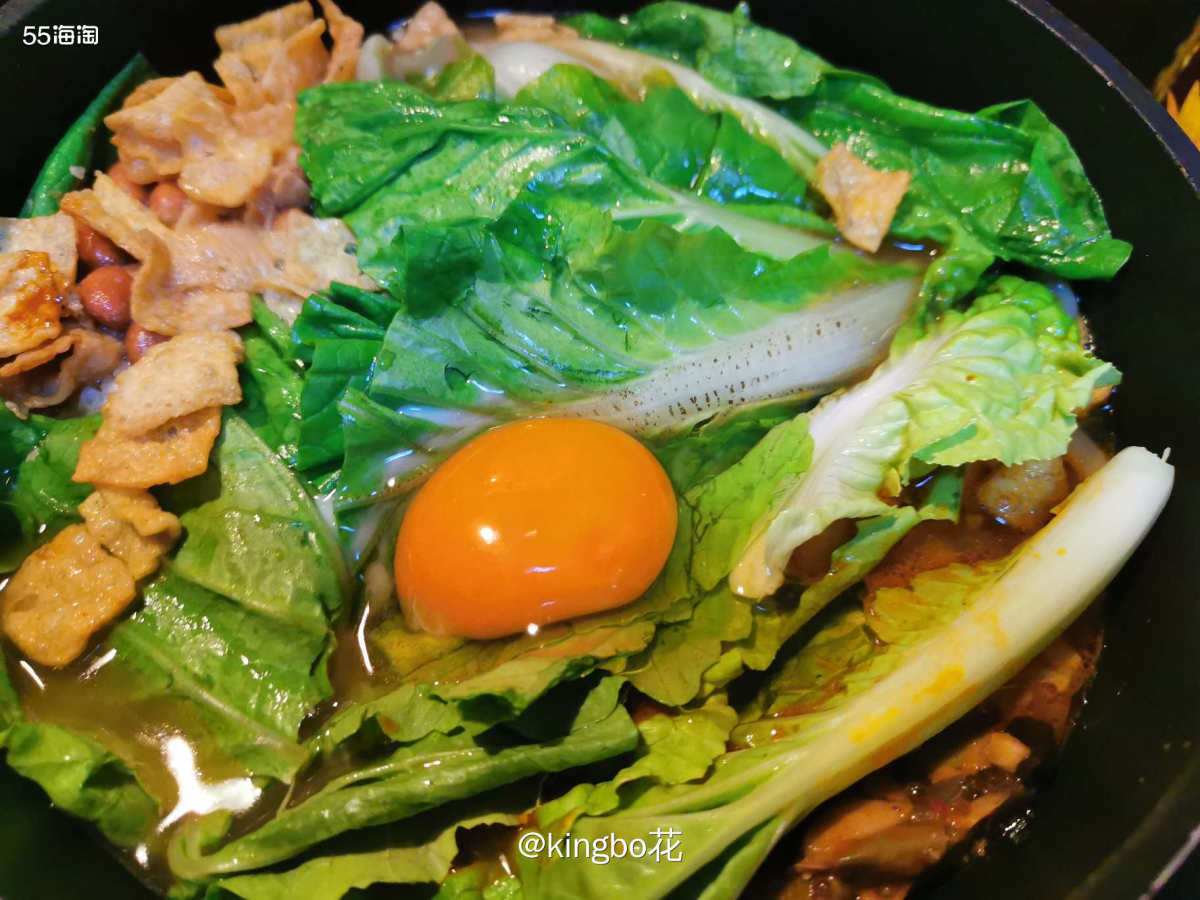 🔴居家要煮螺蛳粉，加蛋加青菜贼好吃了  🔶喜提两天居家，