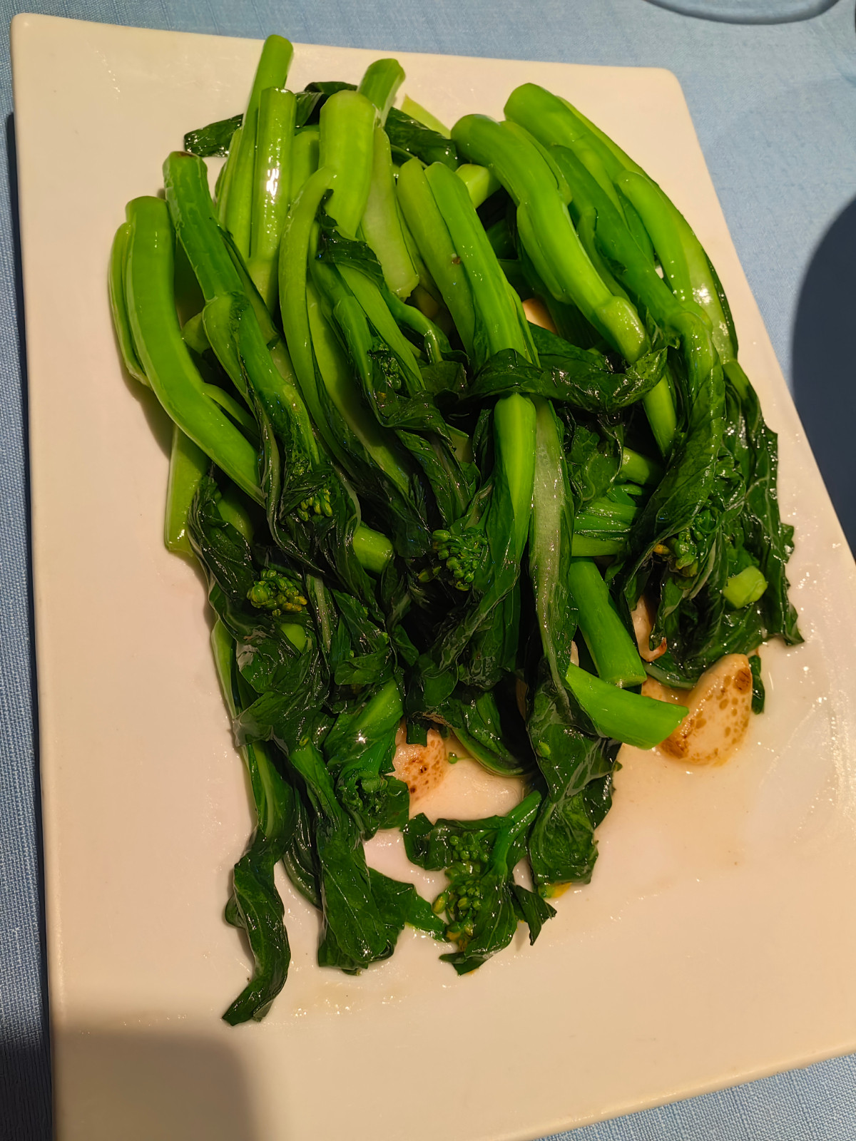 提到广东菜，粤菜等等，很多人第一反应就是寡淡无味，口如嚼蜡，