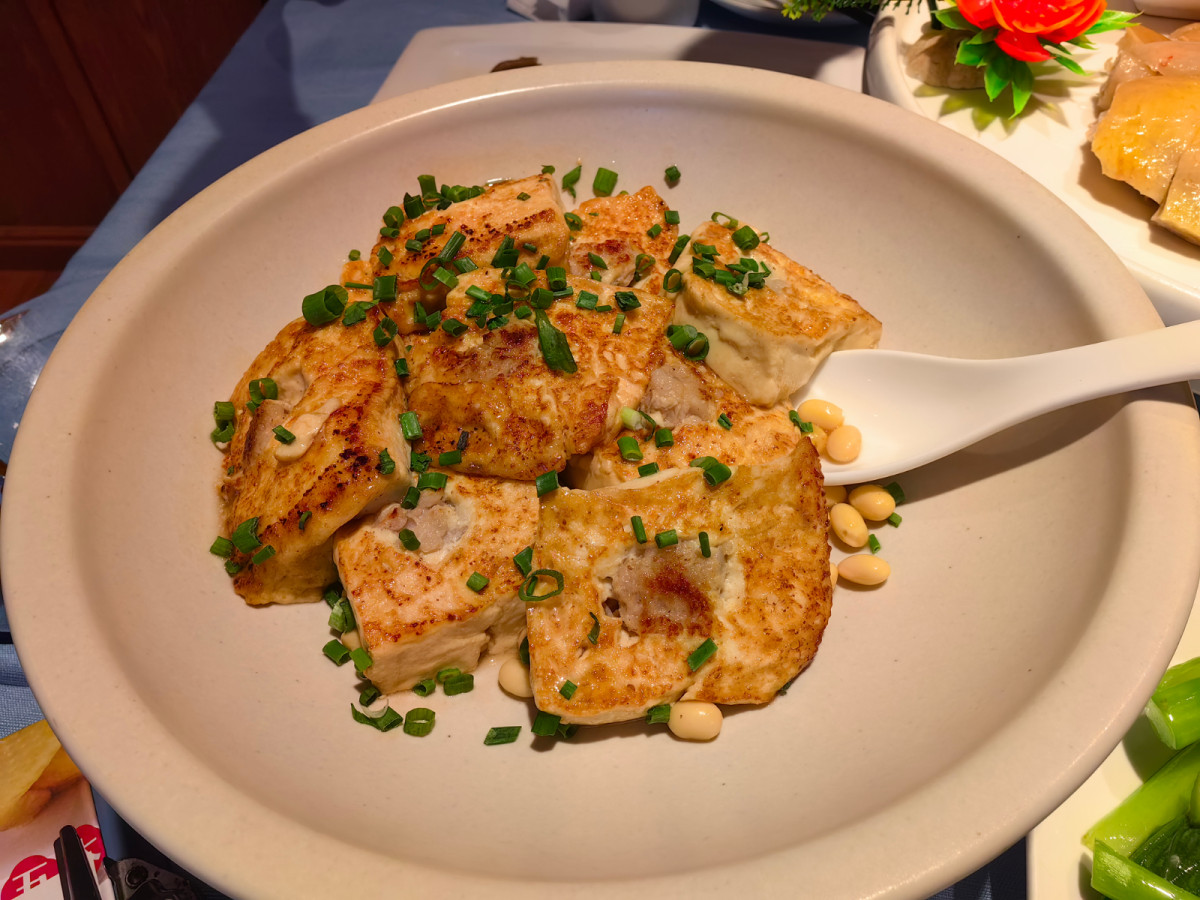 提到广东菜，粤菜等等，很多人第一反应就是寡淡无味，口如嚼蜡，