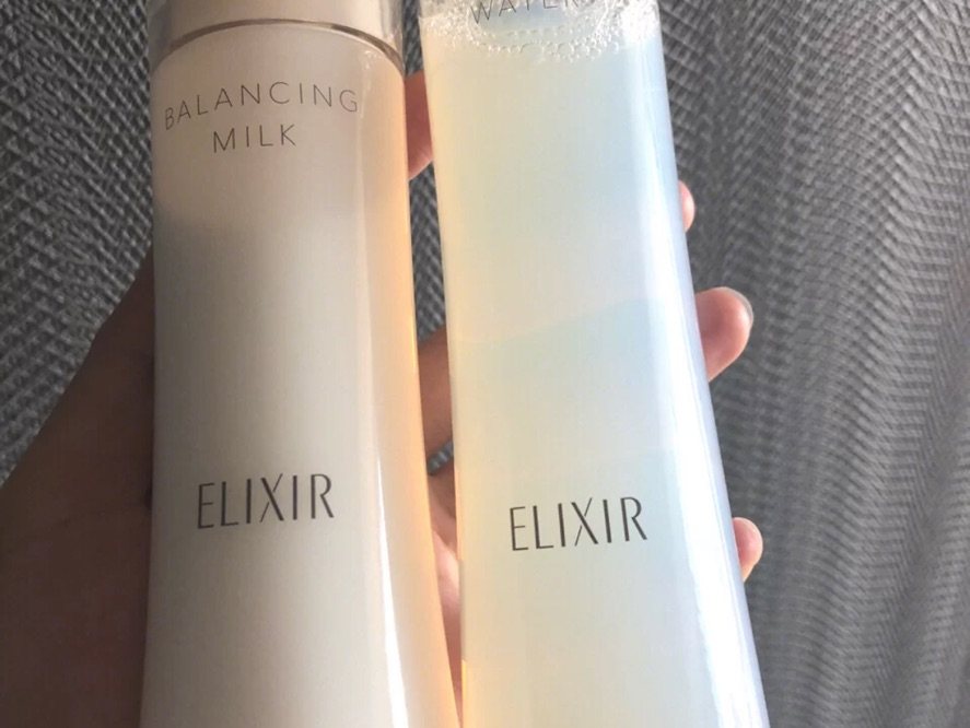 我是第一次在海淘上下单买了怡丽丝尔用怡丽丝尔水乳用，水油平衡
